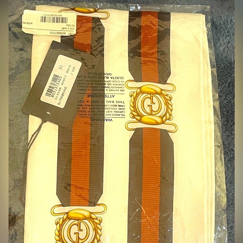 Authentic-New with Tags- Gucci printed scarf